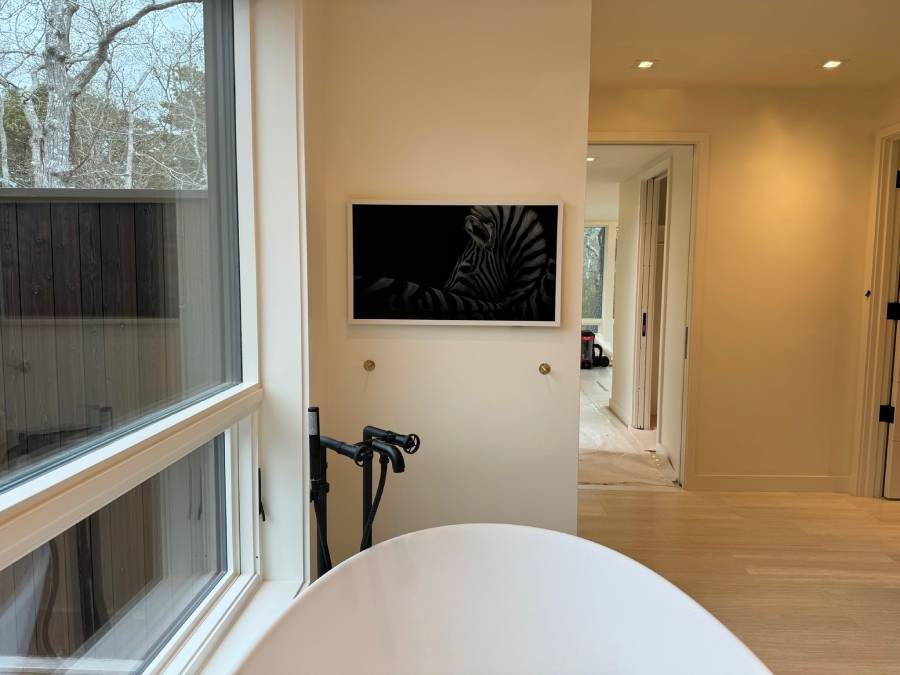 Architectural room with invisible speakers