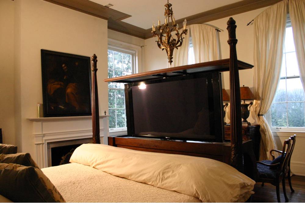 Dedicated home theater by MVIS