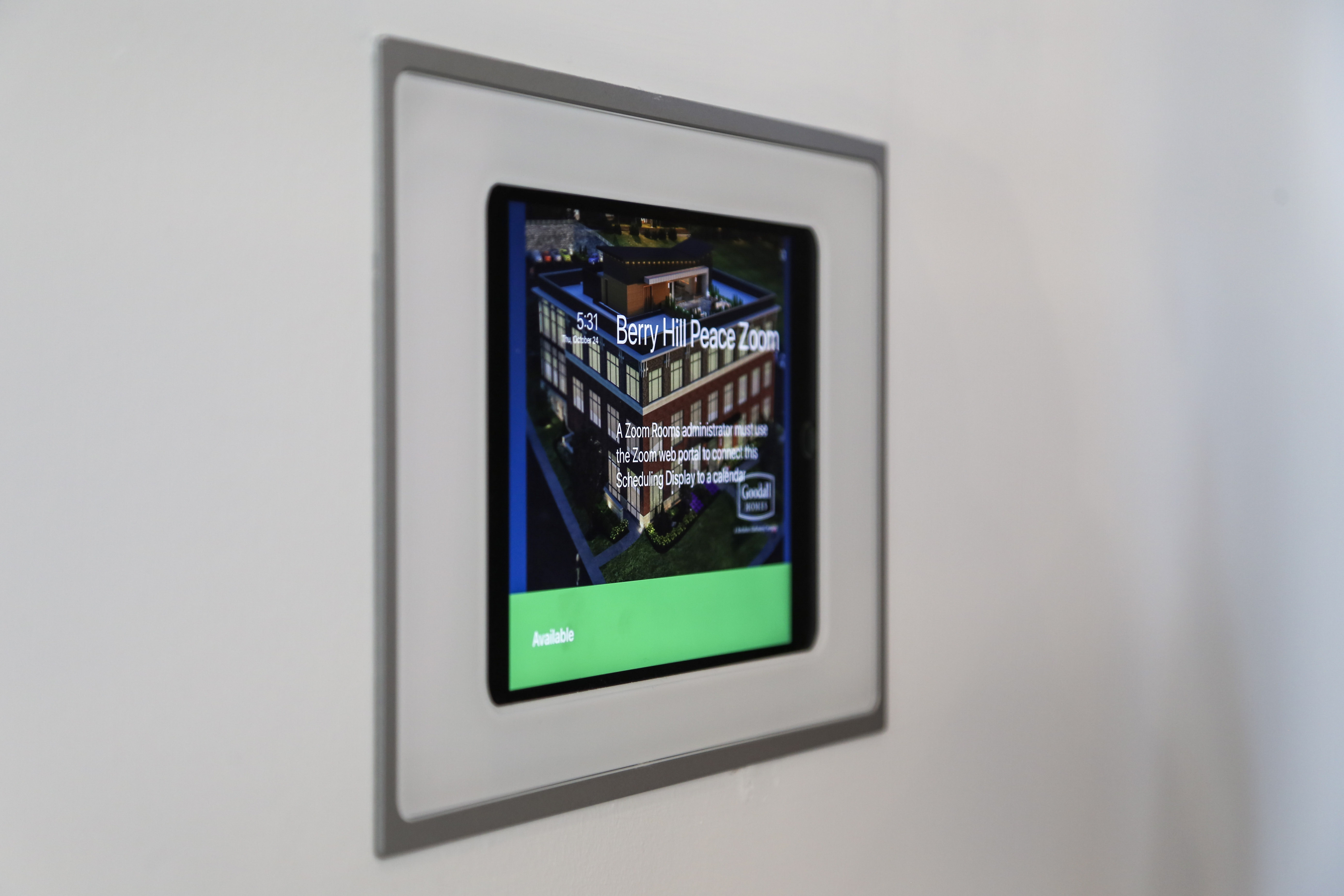 Media room installation by MVIS