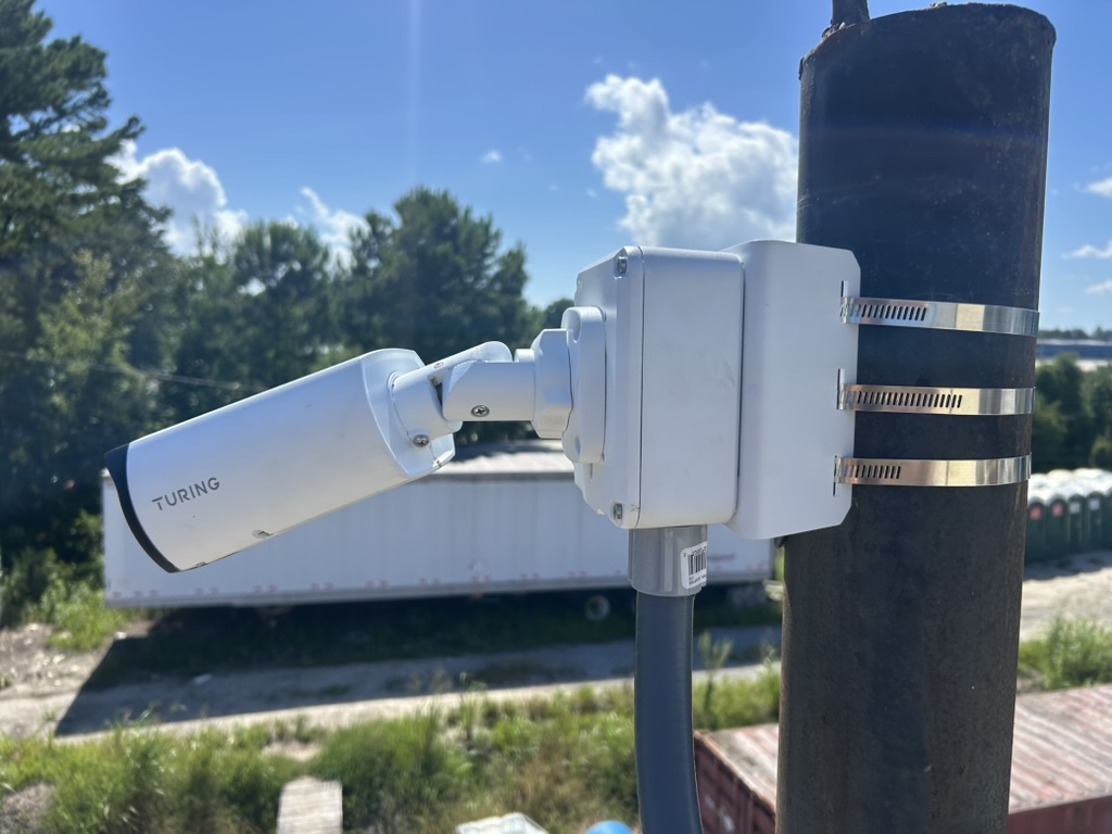 Intelligent surveillance monitoring