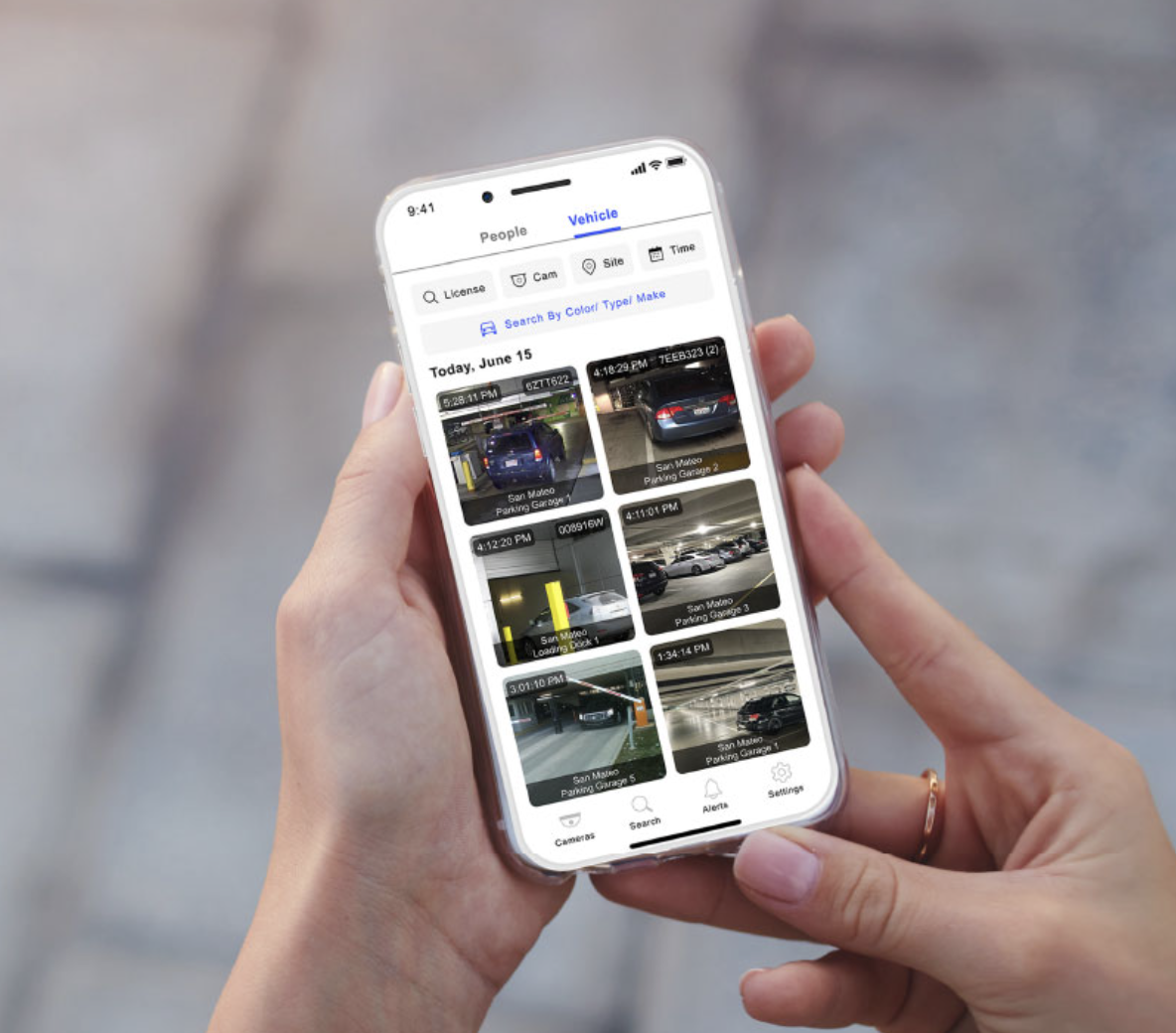 Mobile alert with descriptive AI text