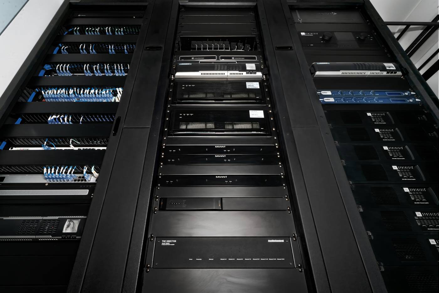 Network and cabling rack